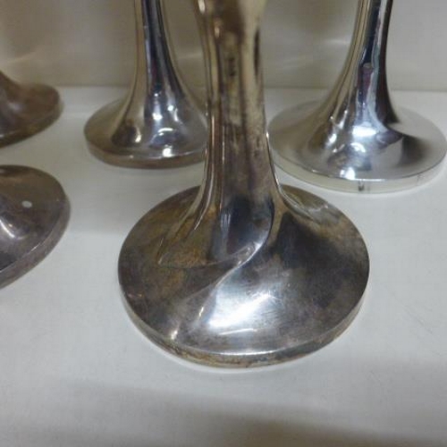 100 - A set of six silver goblets - Height 19cm - London 1903/04 - total approx weight 53 troy oz - no eng... 