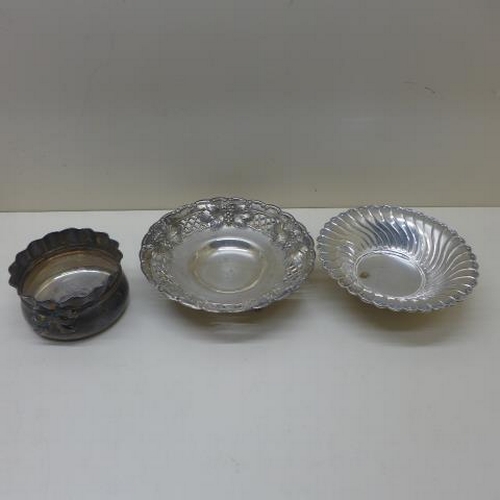 105 - Two 925 silver dishes largest 17.5cm wide and a 925 silver 