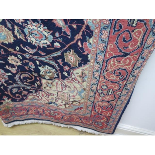 504 - A hand knotted woollen Sarough rug - 1.85m x 1.20m