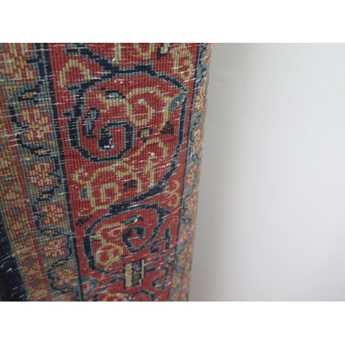 504 - A hand knotted woollen Sarough rug - 1.85m x 1.20m