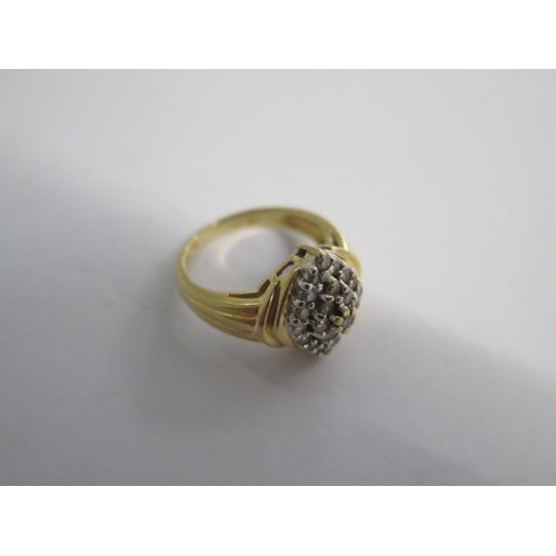 100 - An 18ct yellow gold hallmarked diamond cluster ring approx 0.50ct - ring size K - approx weight 6.4 ... 