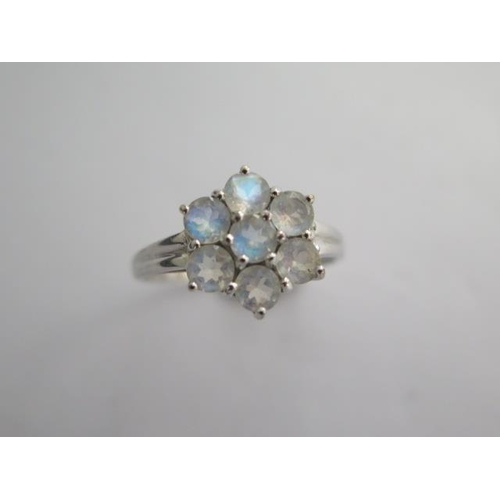 130 - A 9k rainbow moonstone white gold ring size R - approx weight 2.3 grams - almost unworn condition