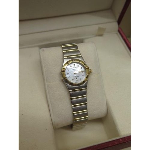 228 - A ladies Omega Constellation bi metal quartz diamond set mother of pearl dial bracelet wristwatch - ... 