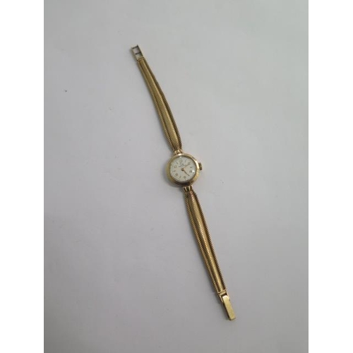 233A - A 9ct yellow gold bracelet manual wind wristwatch - 18mm case - approx weight 16 grams