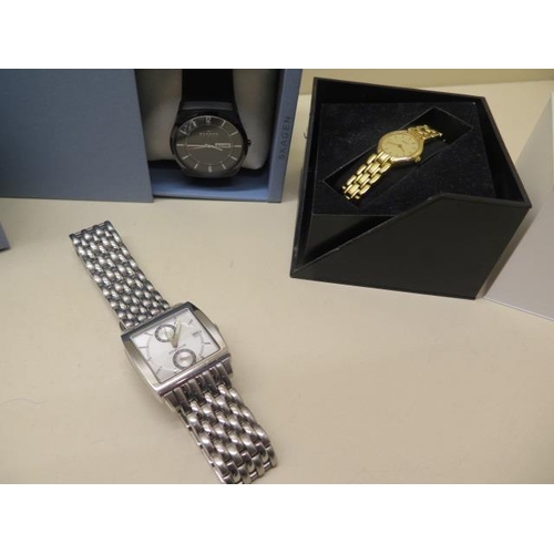 238A - A Police stainless steel bracelet chronograph wristwatch - working - with 32mm case - a Tissot ladie... 