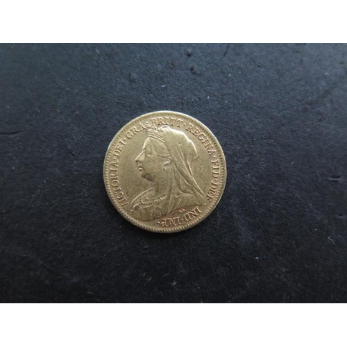 258 - A Victorian gold half sovereign dated 1900