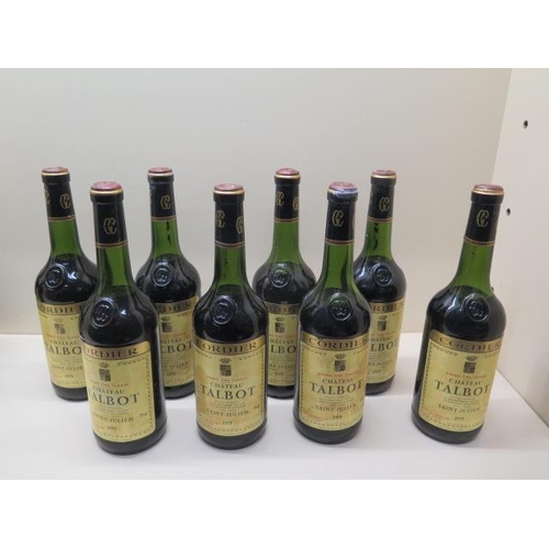 400 - Eight bottles of Chateau Talbot Cordier Grand Cru Classe Saint-Julien red wine 1975 - levels to base... 