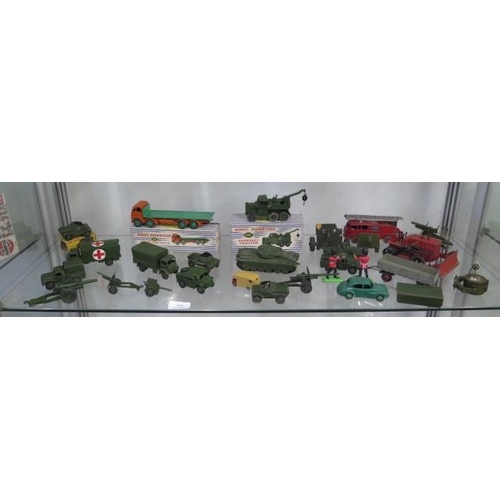 424 - A collection of Dinky Diecast lorries, Military vehicles including a boxed Dinky Supertoys 902 Foden... 