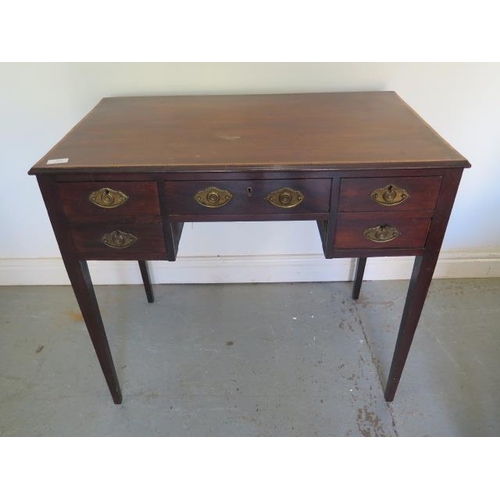 554 - A Georgian mahogany five drawer desk - Width 84cm x Depth 50cm x Height 76cm