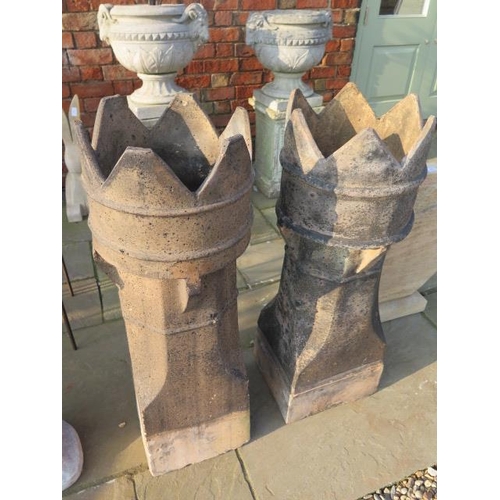 643A - A pair of late 19th century King crown top chimney pots - Diameter 34cm x Height 95cm