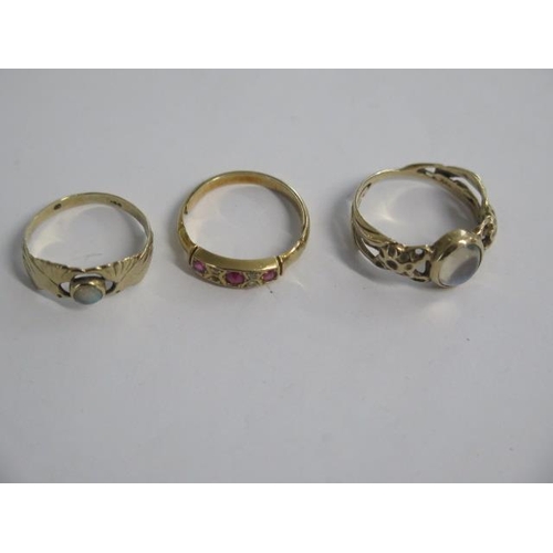 89 - Three 9ct yellow gold rings sizes L and M - approx weight 7.3 grams