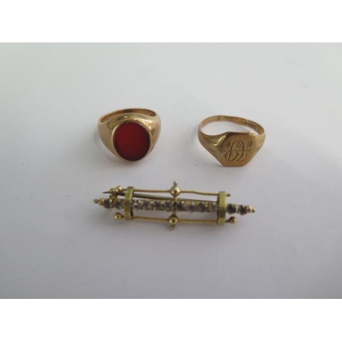 127 - Two 9ct yellow gold signet rings sizes L and R and a 9ct brooch - total weight approx 11.5 grams