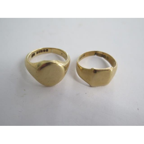 13 - Two 9ct yellow gold signet rings sizes M and N - approx weight 11.6 grams