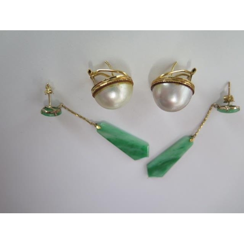 141 - A pair of 9ct jade drop earrings - Length 6.5cm - and a pair of gold pearl earrings, surface test to... 