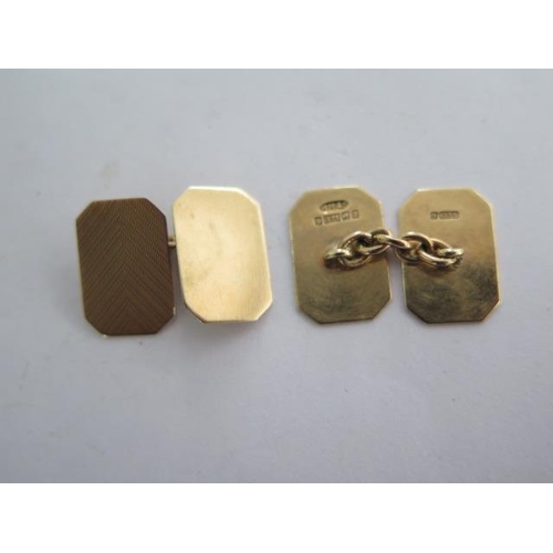 16 - A pair of 9ct yellow gold cufflinks - no engraving - approx weight 4.7 grams