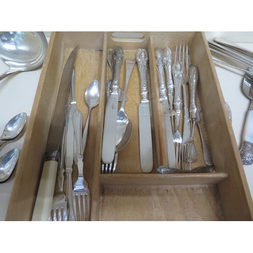 216 - Assorted plated cutlery in a canteen tray