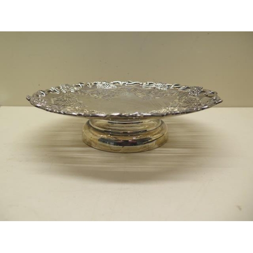 231 - A silver presentation footed dish Sheffield 1945/46 S&W - width 22cm - approx weight 14 troy oz