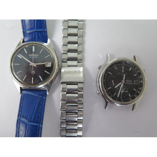 254 - A Seiko Quartz SU stainless steel wristwatch on a blue faux crocodile strap - running, with new batt... 