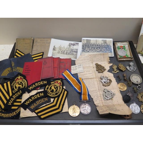 501 - A good collection of mainly WWI Militaria including a WWI duo medals to 1509 GNR F.A. SEAMAN RA, bad... 