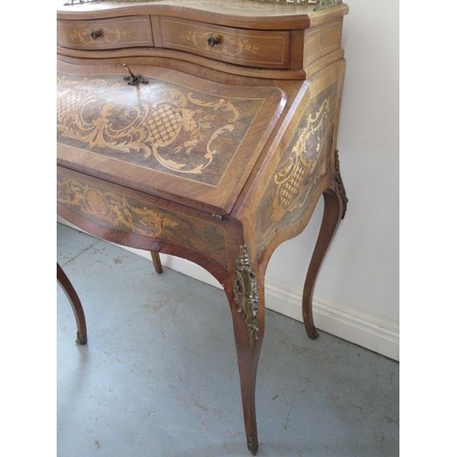 652 - A good 19th Century kingwood, rosewood and ormolu mounted Bureau de Dame in the Louis XV taste with ... 