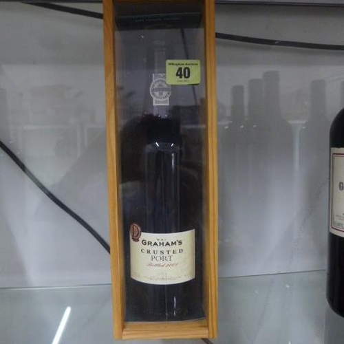 40 - A 75cl bottle of 2001 Graham's Crusted Port