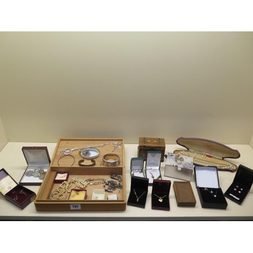 191 - A collection of assorted costume and other jewellery, silver bangle, boxes