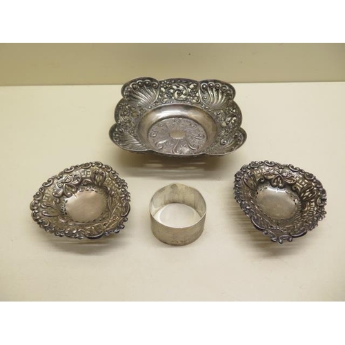 208 - A pair of silver sweetmeat dishes, a silver centre dish and a silver napkin ring, approx 7 troy oz