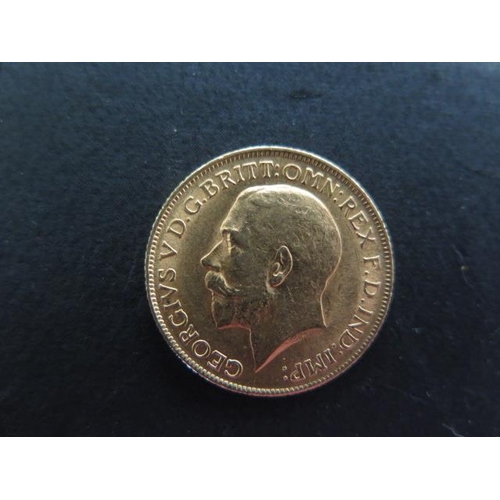 302 - A George V gold full sovereign, dated 1913