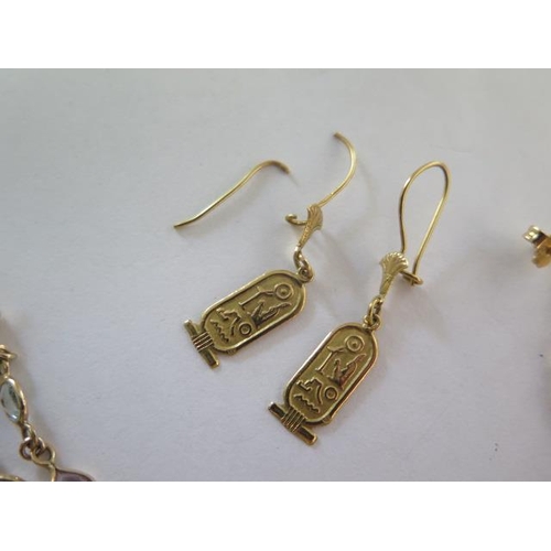 71 - A pair of 18ct drop earrings, approx 5 grams, 2 pairs of 9ct earrings (one broken) and a pendant app... 