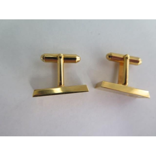 72 - A pair of African Gold Company Ltd gold plated ingot cufflinks, 2cm long, numbered ZA8656 and ZA6637