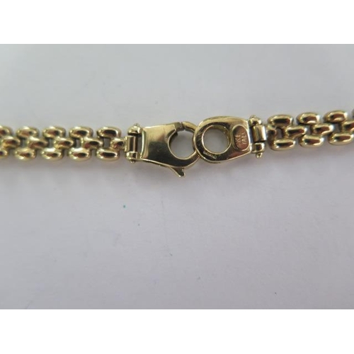 96 - A 9ct yellow gold 43cm long necklace - approx weight 13.9 grams - in good condition