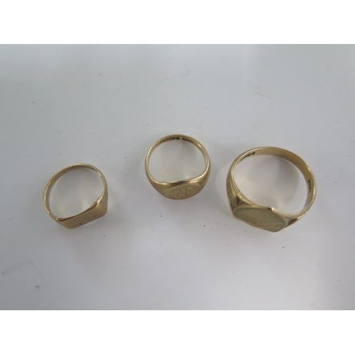 4 - Three 9ct yellow gold signet rings sizes F/G/Q - total weight approx 9.2 grams - engraved to interio... 