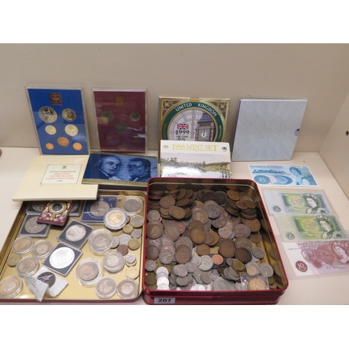 207 - A collection of assorted coinage and bank notes including seven proof sets