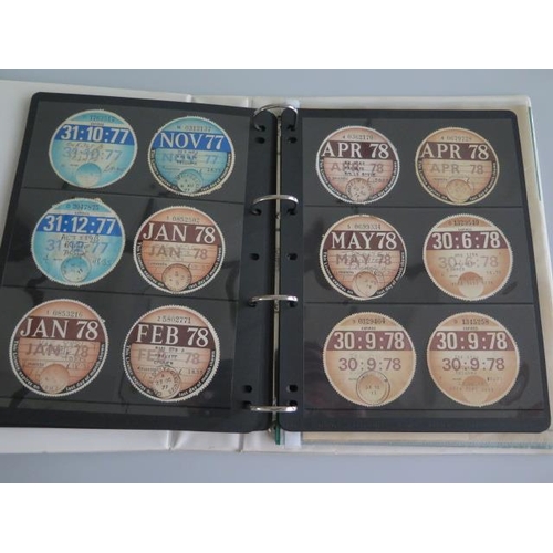 310 - A good collection of British Vehicle tax discs including 25 dating from 1924 to 1937 and 176 dating ... 