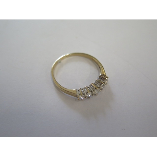 133 - A 9ct yellow gold five stone diamond ring - approx 0.5ct of diamonds, diamond weight marked to the i... 