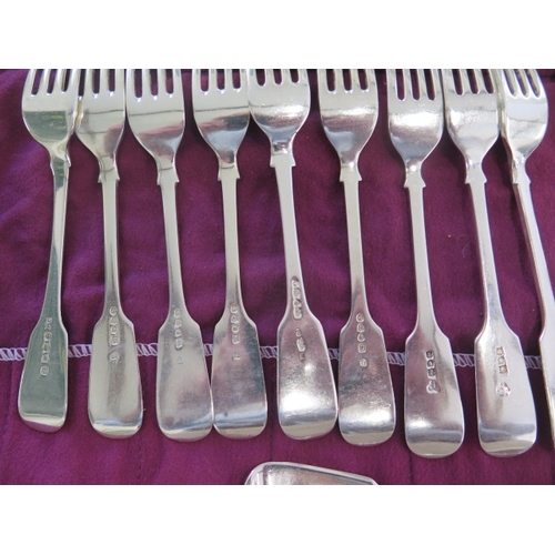 160 - A collection of 24 silver forks - 12 x 20cm and 12 x 17cm - assorted makers and dates - total weight... 