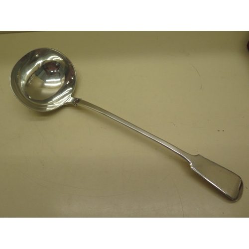 172 - A silver ladle London 1840 - approx weight 8.4 troy oz - Length 35cm - good condition, no engraving