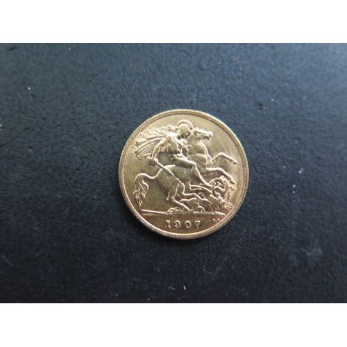 246 - An Edward VII gold half sovereign dated 1907