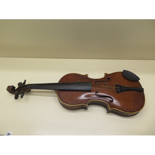 280 - A Czechoslovakia Antonius Stradivaris labelled violin with a two piece 34cm 13 1/4