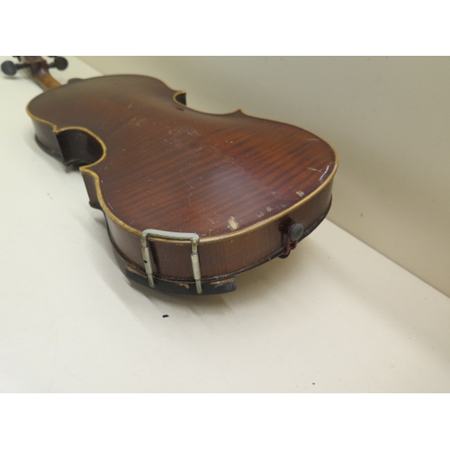 280 - A Czechoslovakia Antonius Stradivaris labelled violin with a two piece 34cm 13 1/4