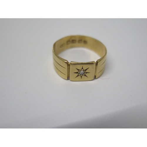 31 - A hallmarked 18ct yellow gold diamond ring size S - approx weight 4.9 grams - slight bending to shan... 