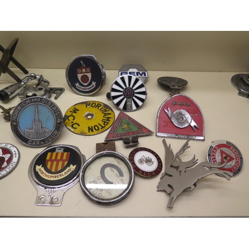 370 - A collection of 30 motoring/car badges and attachments