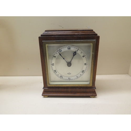 541 - An Elliot mahogany mantle clock - Height 16cm