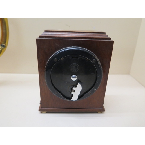 541 - An Elliot mahogany mantle clock - Height 16cm