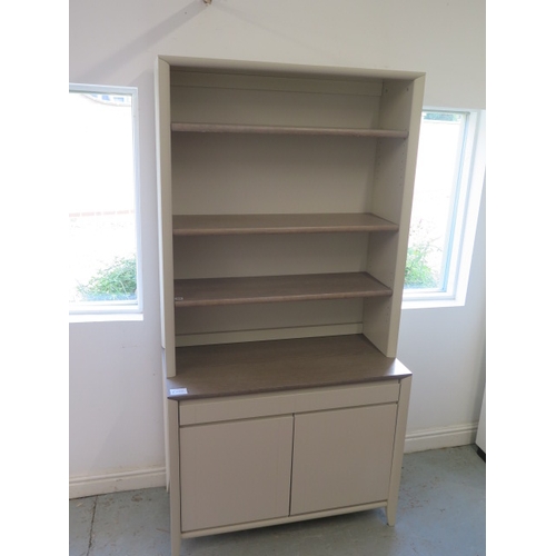 574 - A modern shaker style cream dresser - Height 200cm x Width 102cm