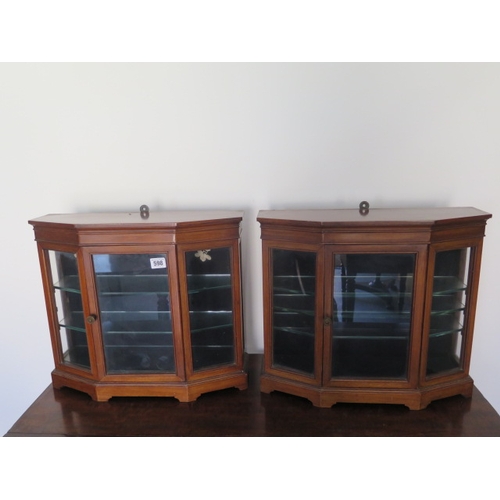 598 - A pair of table top mahogany display cabinets - Height 41cm x 47cm x 15cm - in good condition