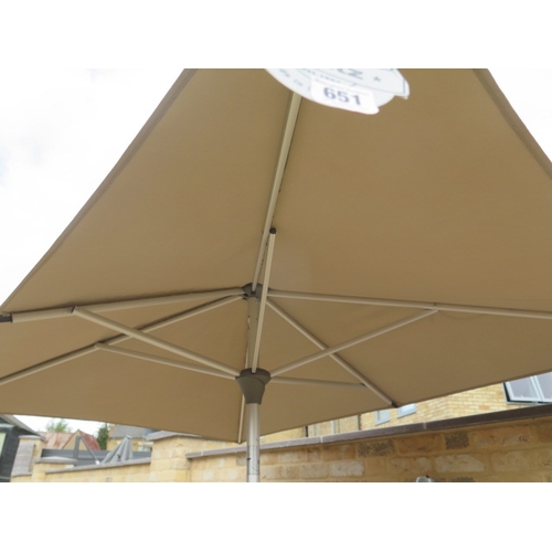 651 - An ex display Glatz Alu twist square parasol and base - 150cm x 210cm