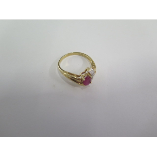 116 - A 14ct yellow gold ring size M - approx weight 2.6 grams