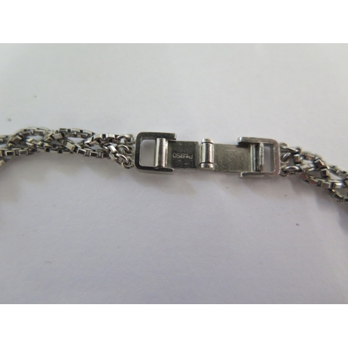 84 - An 850 platinum necklace - Length 39cm - approx weight 22 grams - in good condition