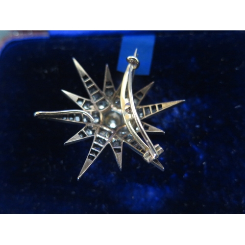 110 - A late Victorian diamond star brooch set with old cut diamonds - approx 4cm - weight approx 8.5 gram... 